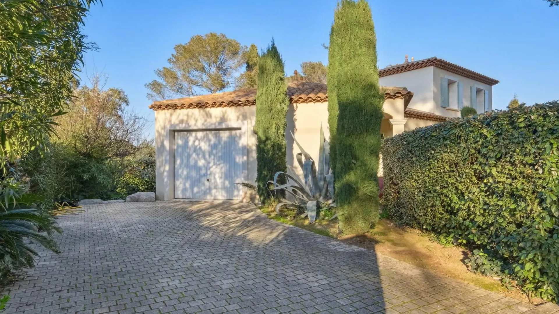 Holiday home Villa Avec Pisicne Proche Mer Frejus 8 Pers