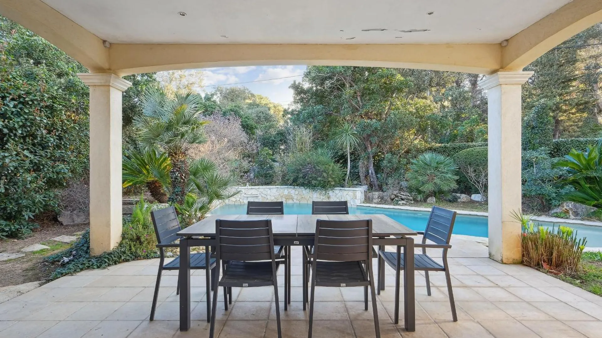 Holiday home Villa Avec Pisicne Proche Mer Frejus 8 Pers