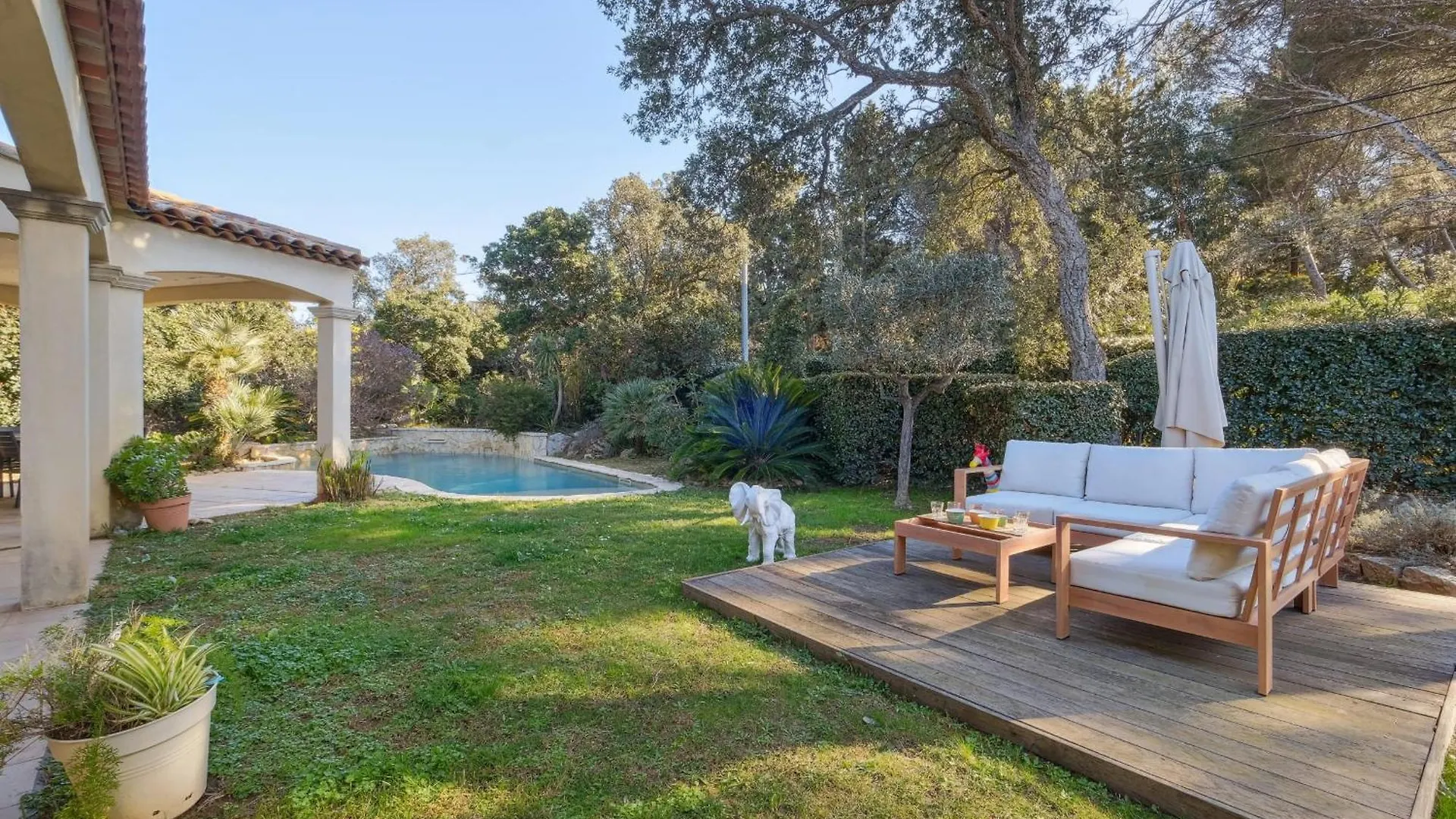 Holiday home Villa Avec Pisicne Proche Mer Frejus 8 Pers