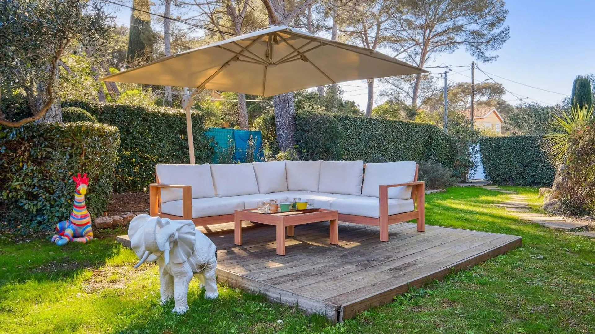Villa Avec Pisicne Proche Mer Frejus 8 Pers
